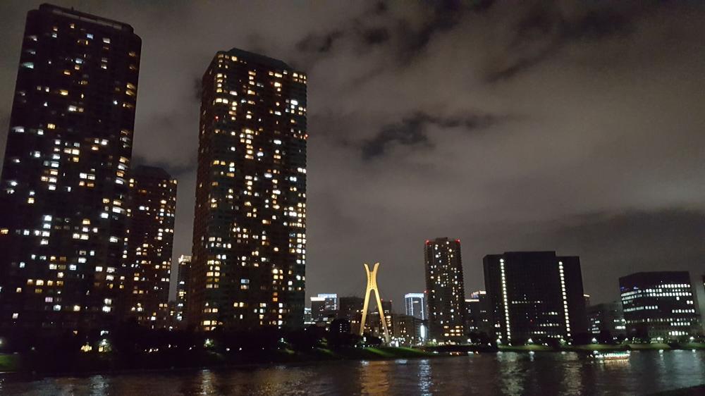 越中島公園 澄んだ空気に映える 夜景スポット