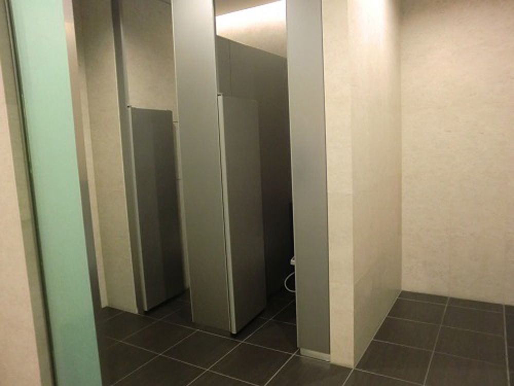 高級感のある綺麗なトイレ 画像3